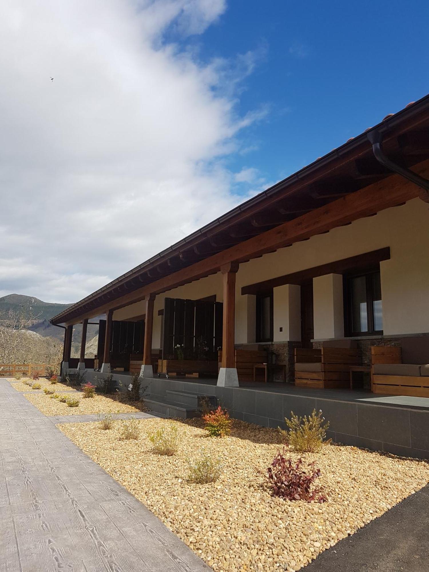 Fuente El Gueeyu Apartment Onís Екстериор снимка