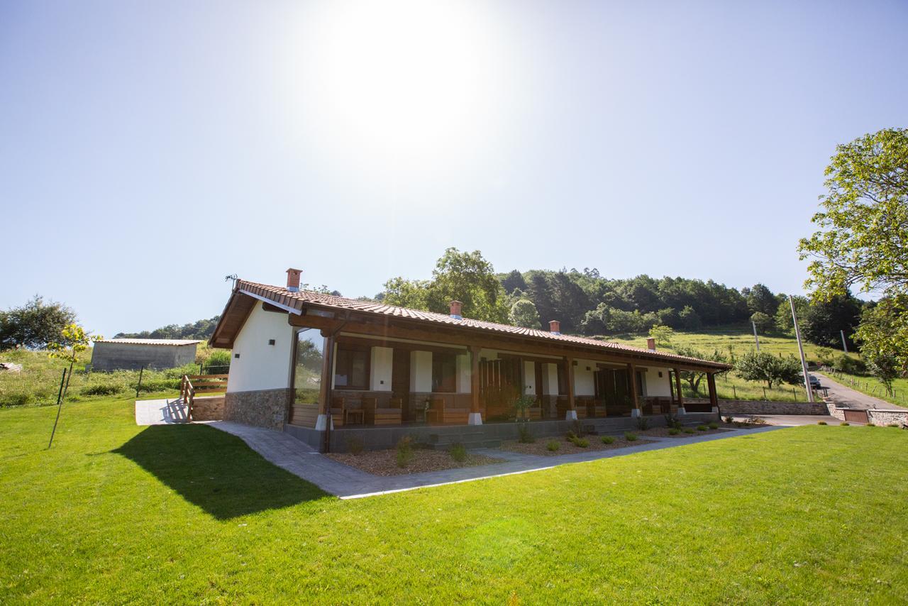 Fuente El Gueeyu Apartment Onís Екстериор снимка
